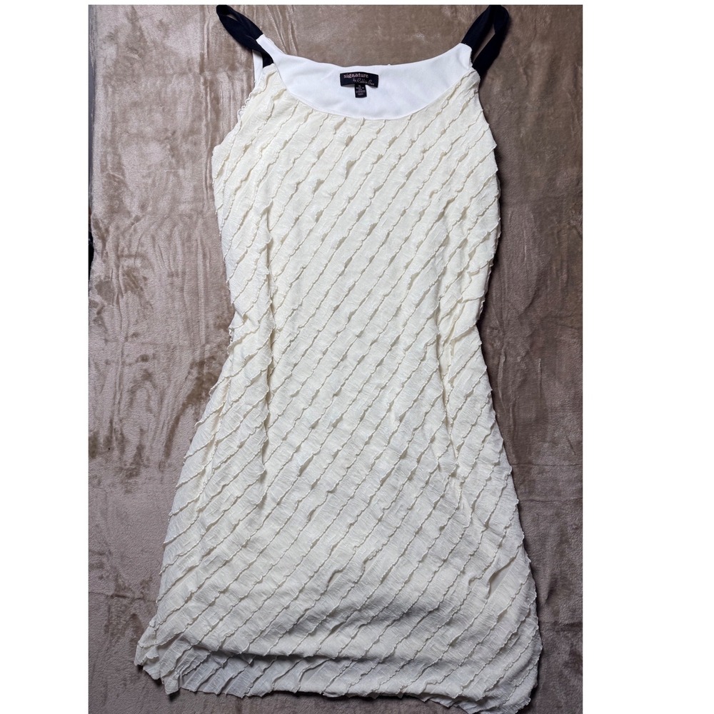 Signature by Robbie Bee Womens XL Cream Ruffle Shift Dress Cottagecore Feminine
